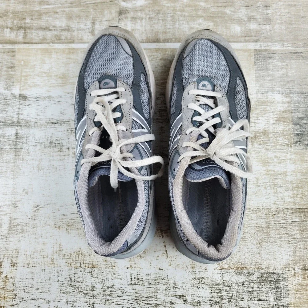 New Balance 990v6 Womens Shoes Sz 11.5 2E Running Light Gray Lace Up Sneakers